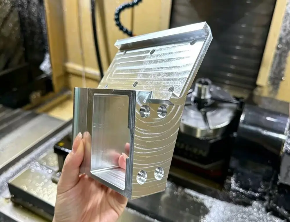complex-cnc-machined-aluminum-part